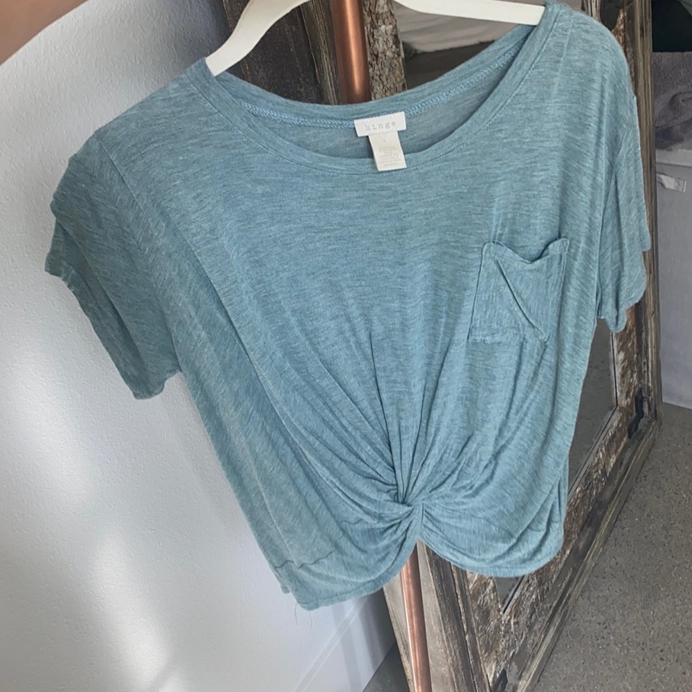 Super cute sea foam green top